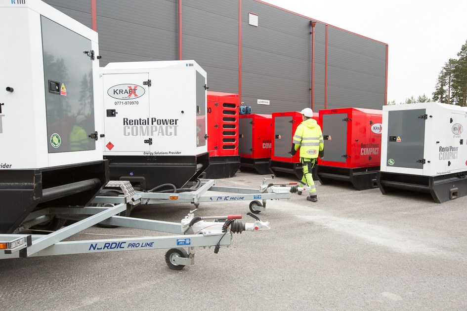 R110C3-trailer